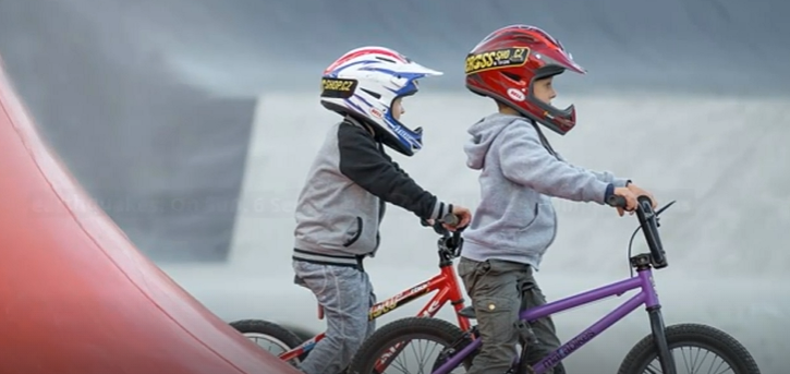 z RIDING BIKES    2025-11-19_8-14-04