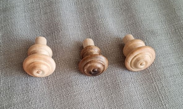 20220921_JanesCupbdKnobs-RC
