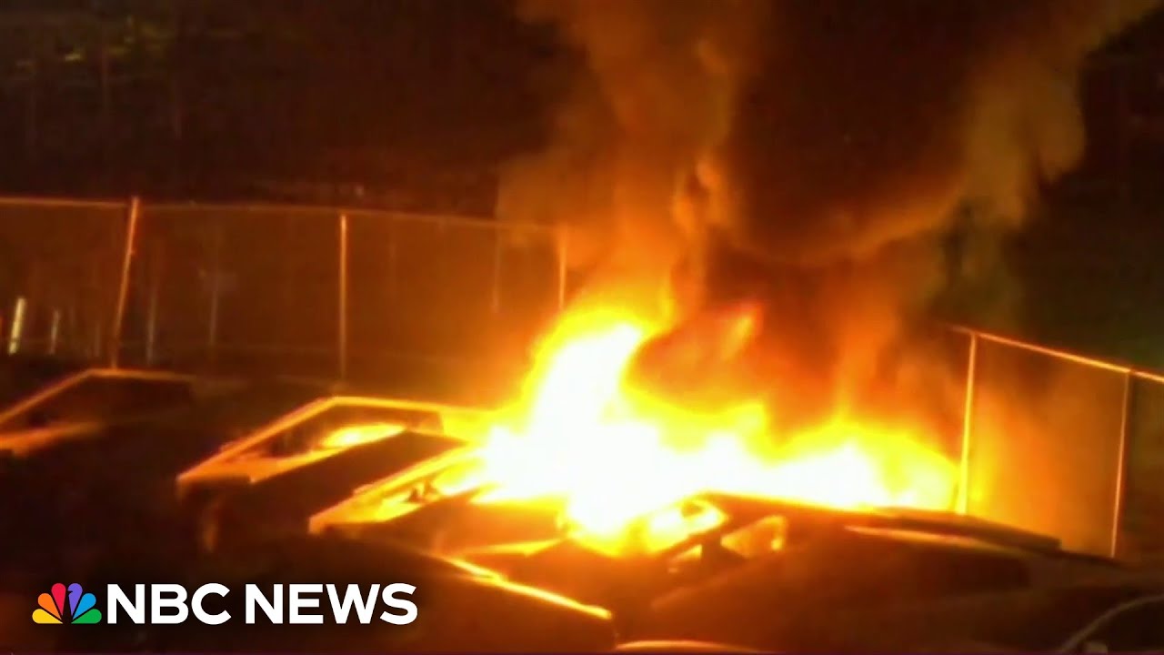 Las Vegas Tesla dealership that had been set on fire